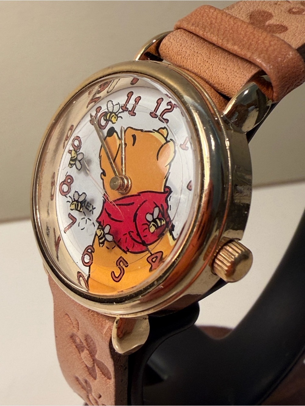 Vintage Timex Disney Winnie the Pooh Watch – Original Leather Strap - Picture 2 of 6